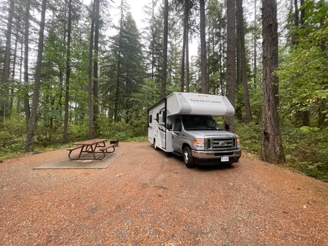 plekje camping bij Port alberni