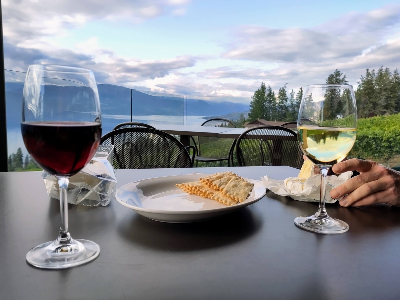 hapjes bij tweede wijngaard