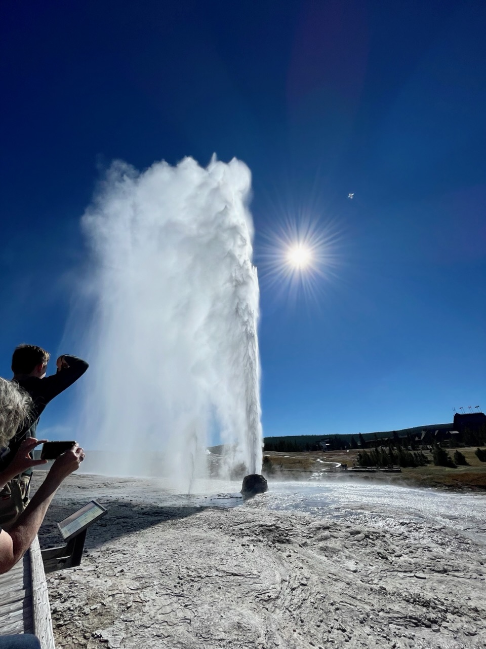 beehive geyser barst uit