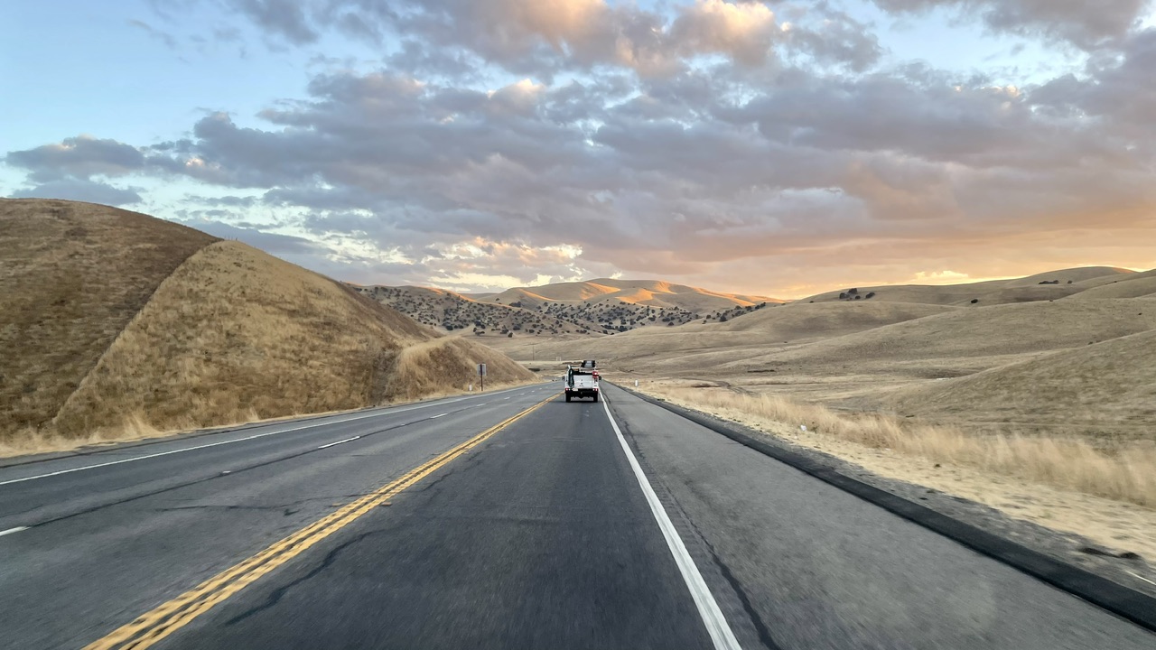 uitzicht vanuit de auto